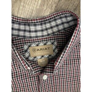 Ariat Wrinkle Free Plaid Button Down Shirt Men's Medium Black Red Flip Cuffs